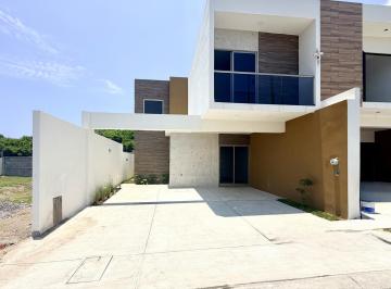 Casa de 3 habitaciones, Alvarado · Casa en Venta Lomas del Mediterraneo Alvarado Veracruz