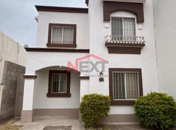 Foto principal · Casa en Renta en Portal del Lago