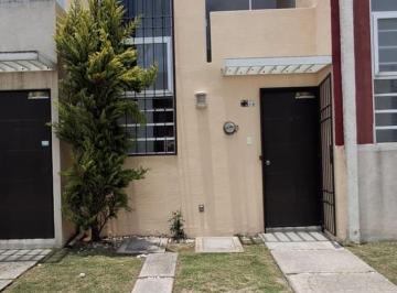 Casa · 100m² · 3 Recámaras · 1 Estacionamiento · Casa en Venta La Florida con Recamara en Planta Baja