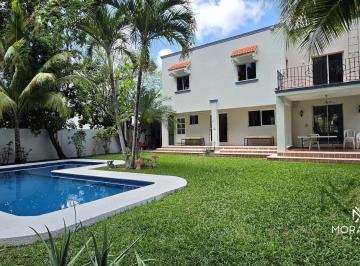 Casa · 400m² · 5 Recámaras · 3 Estacionamientos · Casa en Venta Residencial Campestre