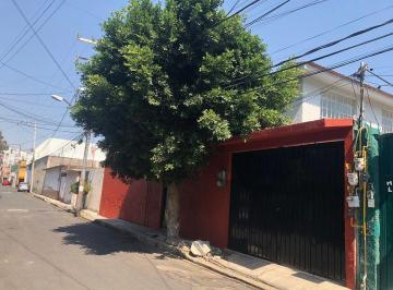 7bccca080021229aa3aa44bc2328fc1398efe512e5cb7e97625c4da80cd571ac · Casa en Venta en Calle Tranquila