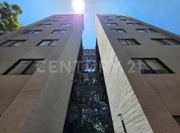 Departamento · 130m² · 2 Recámaras · 2 Estacionamientos · Exclusivo Departamento en Nápoles | Alberca, Gym, Roof Top y 2 Estacionamientos