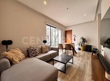 Comedor y sala con balcón · Departamento con Roof Garden Privado en Nápoles | Amenidades Premium
