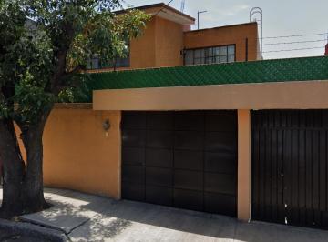 Casa de 4 habitaciones, Naucalpan de Juárez · Venta de Casa en Naucalpan