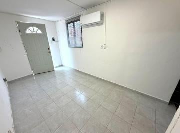 Local comercial · 17m² · 1 Recámara · 3 Estacionamientos · Rento Oficina Local en Sm 50 de 17.5 m² Planta Baja Sin Muebles