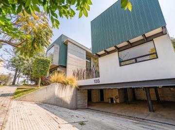 Casa · 4 Recámaras · Casa en Fraccionamiento Lomas de Angelópolis