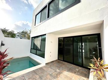 Casa · 240m² · 3 Recámaras · 2 Estacionamientos · Rentó Casa en Residencial Río de 3 Rec con Alberca Sin Muebles
