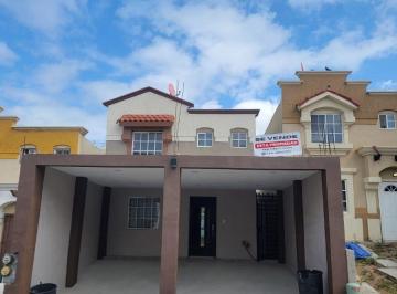 Casa de 2 habitaciones, Tijuana · Casa en Venta en Urbi Quinta del Cedro Norte