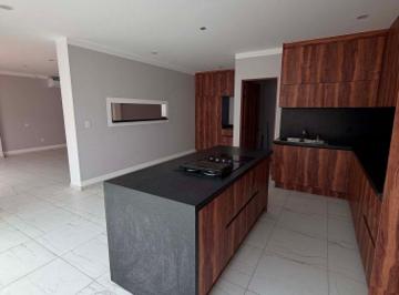 Casa de 4 habitaciones, Querétaro · Casa en Renta en Juriquilla
