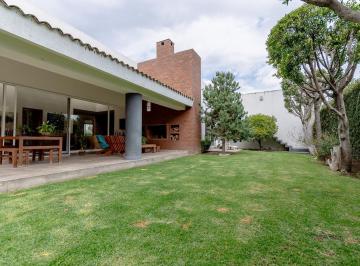 Casa · 295m² · 2 Recámaras · 2 Estacionamientos · Casa en Fraccionamiento El Lucero