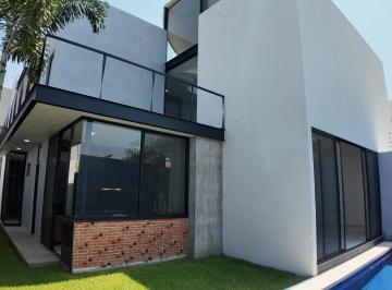 Casa · 276m² · 3 Recámaras · 2 Estacionamientos · Casa en Lomas de Cortes