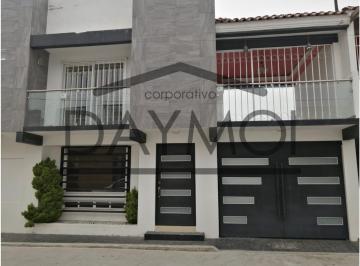 Casa de 4 habitaciones, Calimaya · Casa en Venta en Sauces 14, Santa María Natívitas, Estado de México.