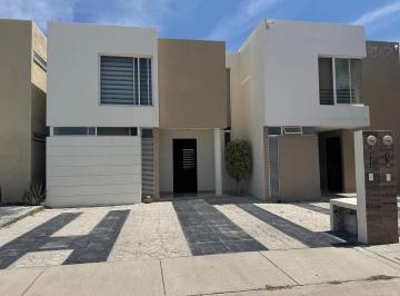 Casa de 3 habitaciones, Aguascalientes · Renta de Casa Amueblada en Condominio Punta del Carmen