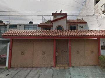 Casa de 4 habitaciones, Coyoacán · Casa en Venta en Cerro La Carbonera #121