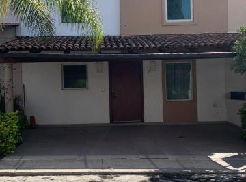 Casa de 3 habitaciones, Zapopan · Se Vende Casa en Residencial San Isidro