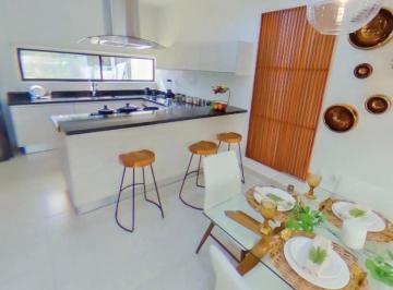 Casa · 165m² · 3 Recámaras · Casa en Venta con 3 Recámaras y Amenidades en Av Huayacán, Cancún