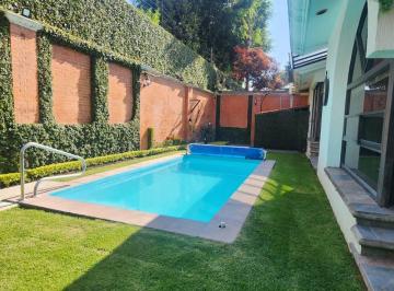 Casa · 439m² · 4 Recámaras · 2 Estacionamientos · Venta Preciosa Residencia en Zavaleta Dentro de Fraccionamiento Campestre El Paraiso