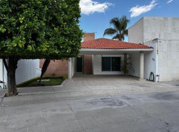Casa de 2 habitaciones, León · Casa de Una Planta en Venta en Porta Fontana