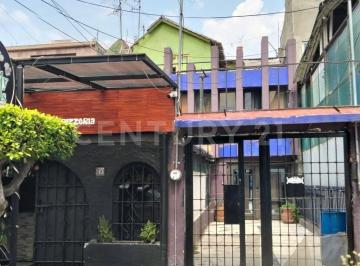 Casa · 162m² · 4 Recámaras · 2 Estacionamientos · Venta de Casa en Col. Adolfo Lopez Mateos, Venustiano Carranza, Cdmx