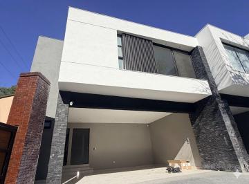 Casa · 276m² · 3 Recámaras · 2 Estacionamientos · Casa en El Barrial