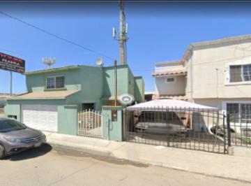 Casa de 3 habitaciones, Ensenada · Casa de 160 m² con 3 Habitaciones en Venta en Ensenada