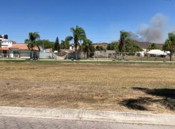Terreno / Lote , Tlajomulco de Zúñiga · Terreno en Venta en Fraccionamiento Tres Reyes Cajititlan