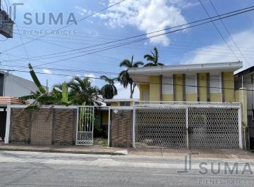 Casa · 439m² · 4 Recámaras · 2 Estacionamientos · Casa en Renta en Col. Altavista, Tampico Tamaulipas.