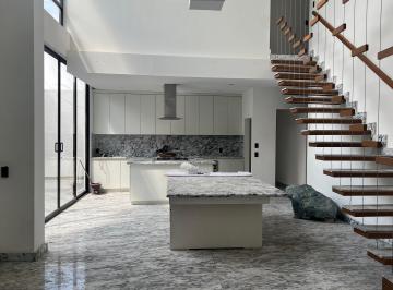 Casa de 4 habitaciones, Saltillo · Casa Renta Jardines del Campestre, Minimalista, Cuarto de Juegos y Estudio