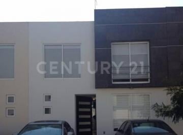 Casa · 112m² · 3 Recámaras · 2 Estacionamientos · Casa en Condominio en Renta en La Concepción, San Mateo Atenco, Estado de México