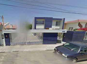 Casa de 6 habitaciones, Tijuana · Casa en Venta en Calle Caracas, El Paraiso, Tijuana Baja California