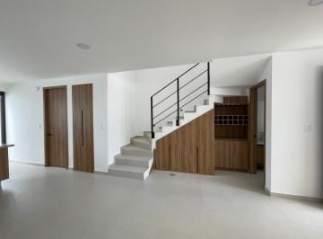 Casa · 150m² · 3 Recámaras · 2 Estacionamientos · Casa en Venta en Zona La Radial