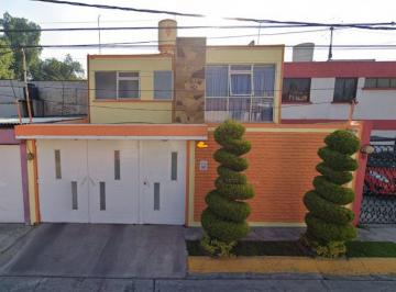 Casa de 4 habitaciones, Tlalnepantla de Baz · Casa en Venta en Isla Hab. Prado Vallejo ¡Excelente Oportunidad de Inversiòn Recuperaciòn Hipoteca