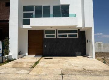 67b9c07df42fe96017f4fceb93b294727e3cc8936dc0edab6aa1d90d2c2101eb · Casa en Venta Valle Imperial | Coto Austriaco | $6,350,000 Mx