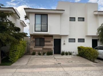 Casa de 3 habitaciones, Tlajomulco de Zúñiga · Casa en Venta en Altara II, Tlajomulco de Zuñiga