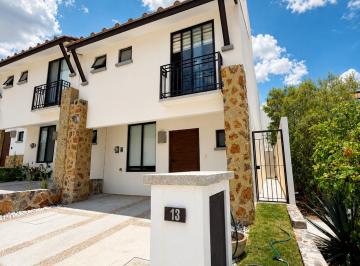 Casa en condominio de 3 habitaciones, El Marqués · Casa Amueblada en Zibata