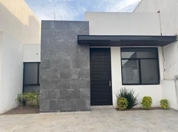 Casa de 2 habitaciones, León · Casa de 1 Piso Amueblada