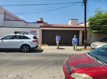 Casa de 3 habitaciones, Culiacán · Oportunidad de Venta I Casa 3 Recamaras en Venta