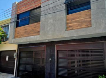 1 · Vendo Casa con Plesvalia y Centrica en Veracruz Cerca de Restaurantes, Iglesias y Mucho Mas