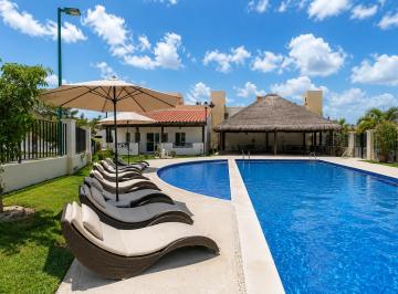 Departamento de 2 habitaciones, Solidaridad · Departamento de 2 Recámaras en Planta Baja con Patio Dentro de Privada con Amenidades