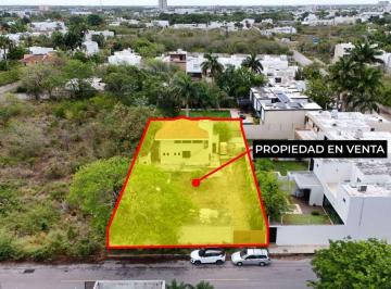 Terreno / Lote , Mérida · Terreno con Casa en Venta en Montebello de 787 m², Ideal Para Residencia Grande