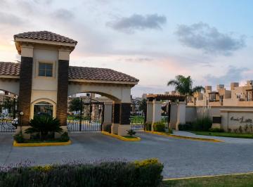 Casa en condominio de 3 habitaciones, Zempoala · Bonita Casa, Completa y Cómoda, Lista Para Habitar, Vigilancia 24/7