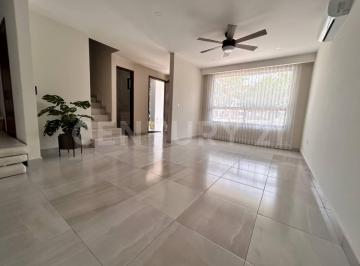 Casa · 250m² · 3 Recámaras · 2 Estacionamientos · Casa en Venta en Arbolada - a Estrenar - Alberca Rooftop 3 Niveles
