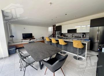 Casa · 278m² · 4 Recámaras · 2 Estacionamientos · Moderna Casa en Renta Amueblada Rincon de Los Encinos C/rec Planta Baja
