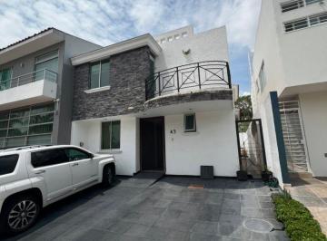 Casa de 4 habitaciones, Tlajomulco de Zúñiga · Casa en Venta Nueva Galicia