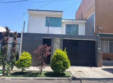 Casa de 4 habitaciones, Zapopan · Casa en Colinas de Las Aguilas