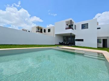 Casa · 220m² · 3 Recámaras · 4 Estacionamientos · Casa en Venta Dzityá Mérida
