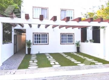 Casa · 160m² · 4 Recámaras · 2 Estacionamientos · Casa en Venta Regatta en Puerto Morelos
