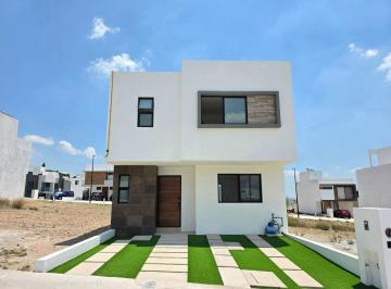 Casa de 3 habitaciones, El Marqués · Casa Venta Capital Sur