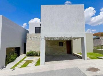 Casa de 3 habitaciones, El Marqués · Vendo Casa en Zibata Menos de 1 Año de Uso 3 Recamaras 3 Baños 2 Autos