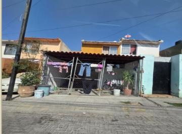 Casa de 2 habitaciones, Tonalá · Casa en Dos Niveles con Superficie de Terreno de 68.10 m², en Fracc. El Remolino en Tonalá